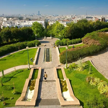 Classic Parisian 2 Bedroom Flat In 10 *